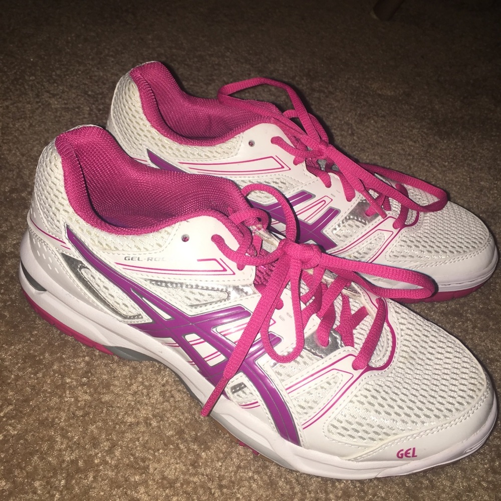 Volleyball shoes
